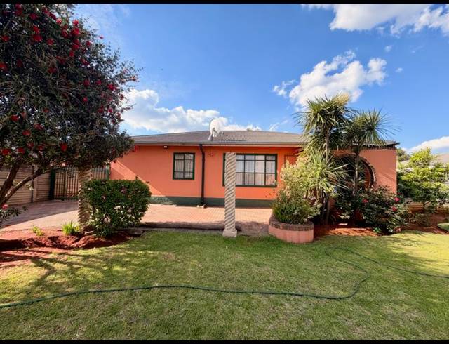 3 BEDROOM HOUSE FOR SALE IN VANDERBIJLPARK CW 6